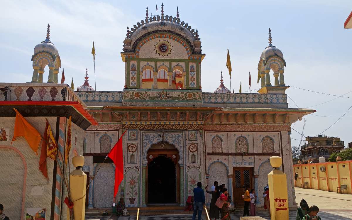 jugal-kishore-temple-in-panna
